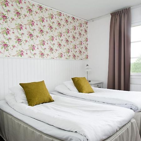 Gaestisbacken Hotel Alfta ภายนอก รูปภาพ