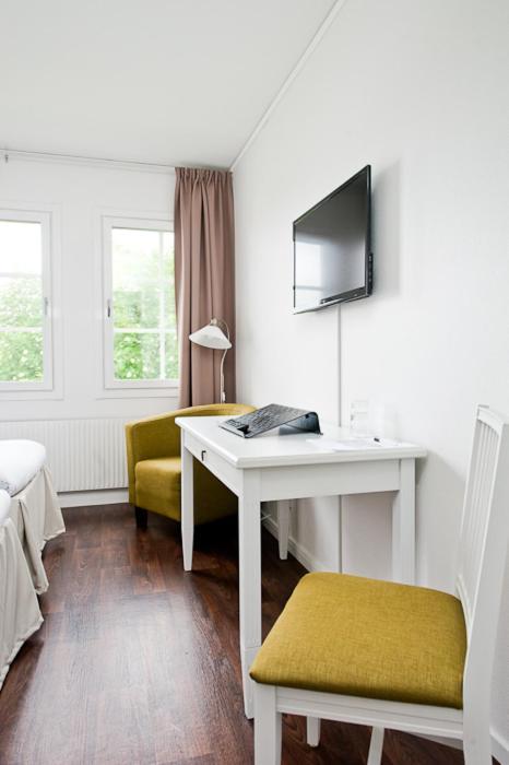 Gaestisbacken Hotel Alfta ภายนอก รูปภาพ